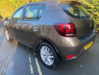 Used Dacia Sandero 2019 for sale - 76976739: Photo