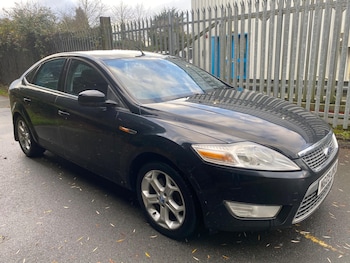 2009 (09) - 2.0 TDCi Titanium 5dr