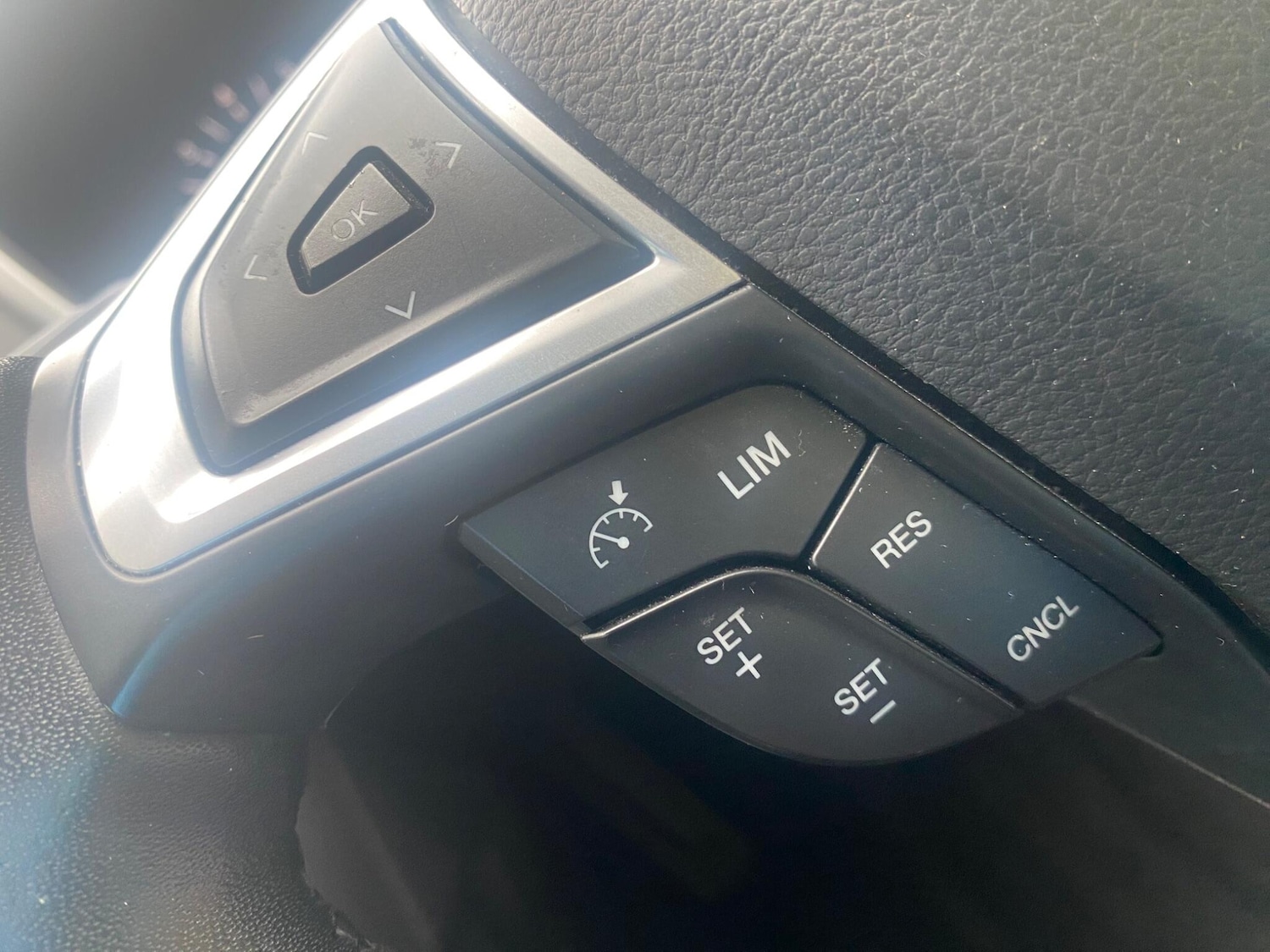 Used Ford Mondeo 2016 for sale - 76976783: Photo 20