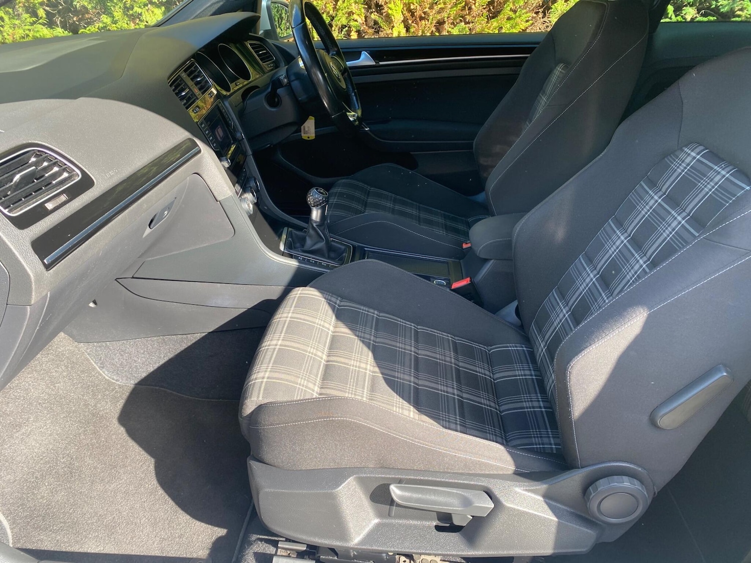 Used Volkswagen Golf 2014 for sale - 77049845: Photo 7