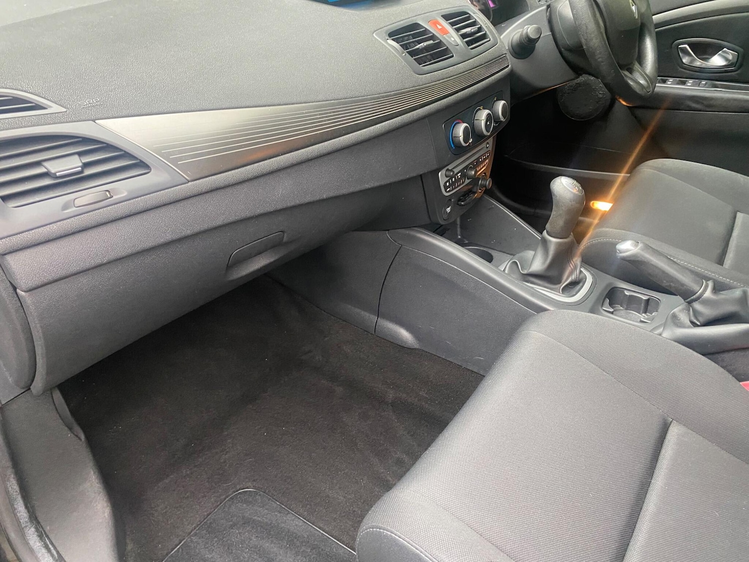 Used Renault Megane 2010 for sale - 76807063: Photo 10