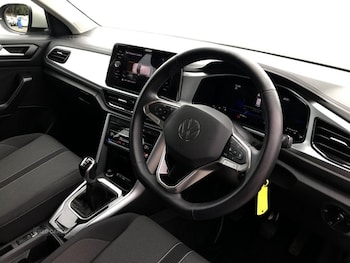Used Volkswagen T-Roc 2024 for sale - 79169959: Photo