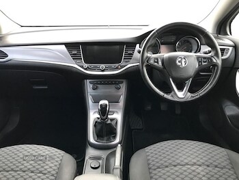 Used Vauxhall Astra 2018 for sale - 76574097: Photo