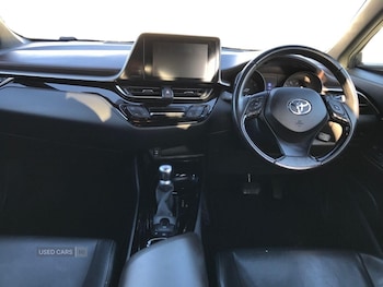 Used Toyota C-HR 2019 for sale - 77426788: Photo