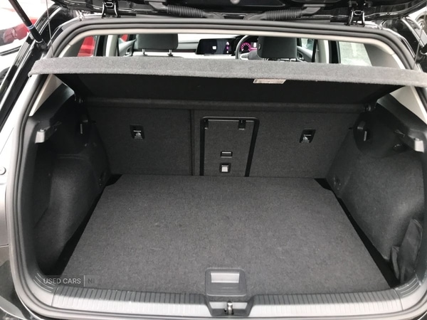 Used Volkswagen Golf 2024 for sale - 77292304: Photo 8