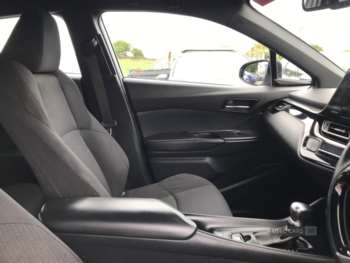 Used Toyota C-HR 2018 for sale - 75450463: Photo