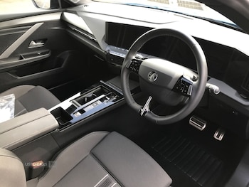 Used Vauxhall Astra 2024 for sale - 75928844: Photo