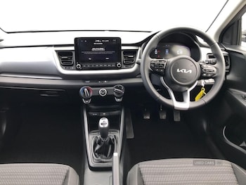 Used Kia Stonic 2025 for sale - 78966502: Photo