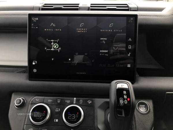 Used Land Rover Defender 2025 for sale - 78205749: Photo 13