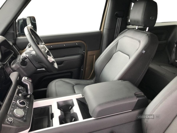 Used Land Rover Defender 2025 for sale - 78205749: Photo 6