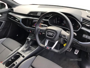 Used Audi Q3 2023 for sale - 78205588: Photo