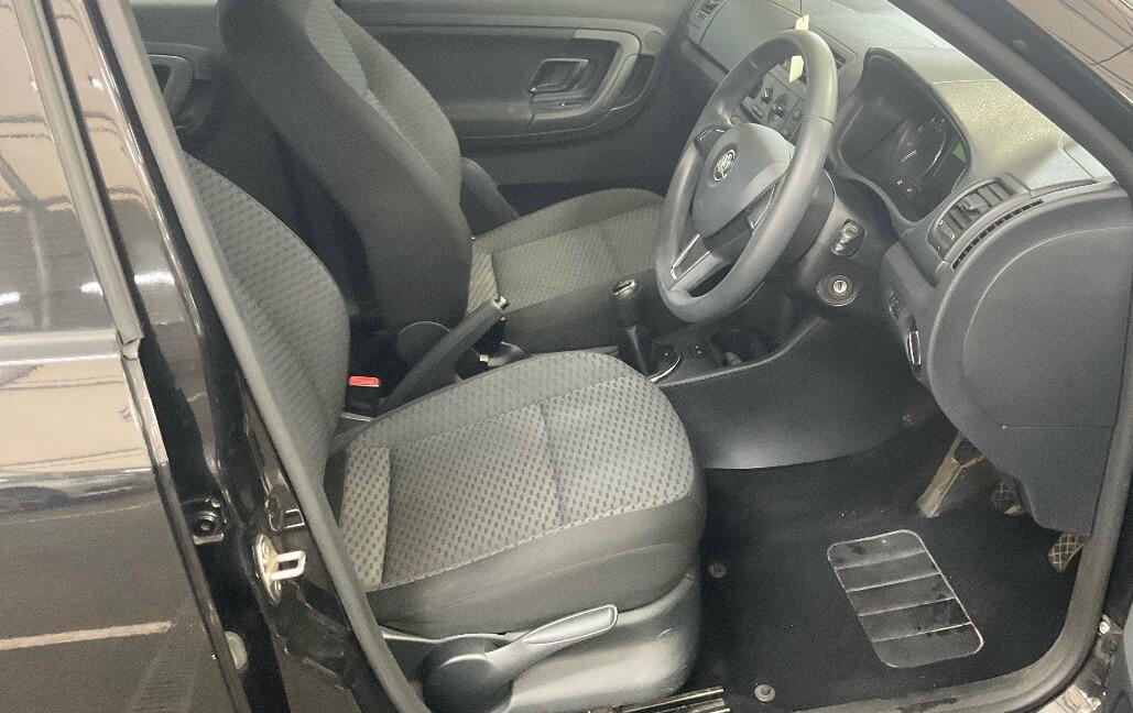 Used Skoda Fabia 2015 for sale - 76572058: Photo 3