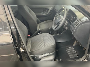 Used Skoda Fabia 2015 for sale - 76572058: Photo