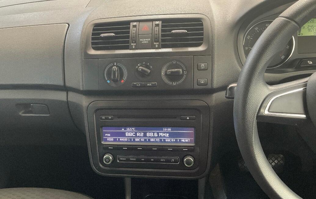 Used Skoda Fabia 2015 for sale - 76572058: Photo 6