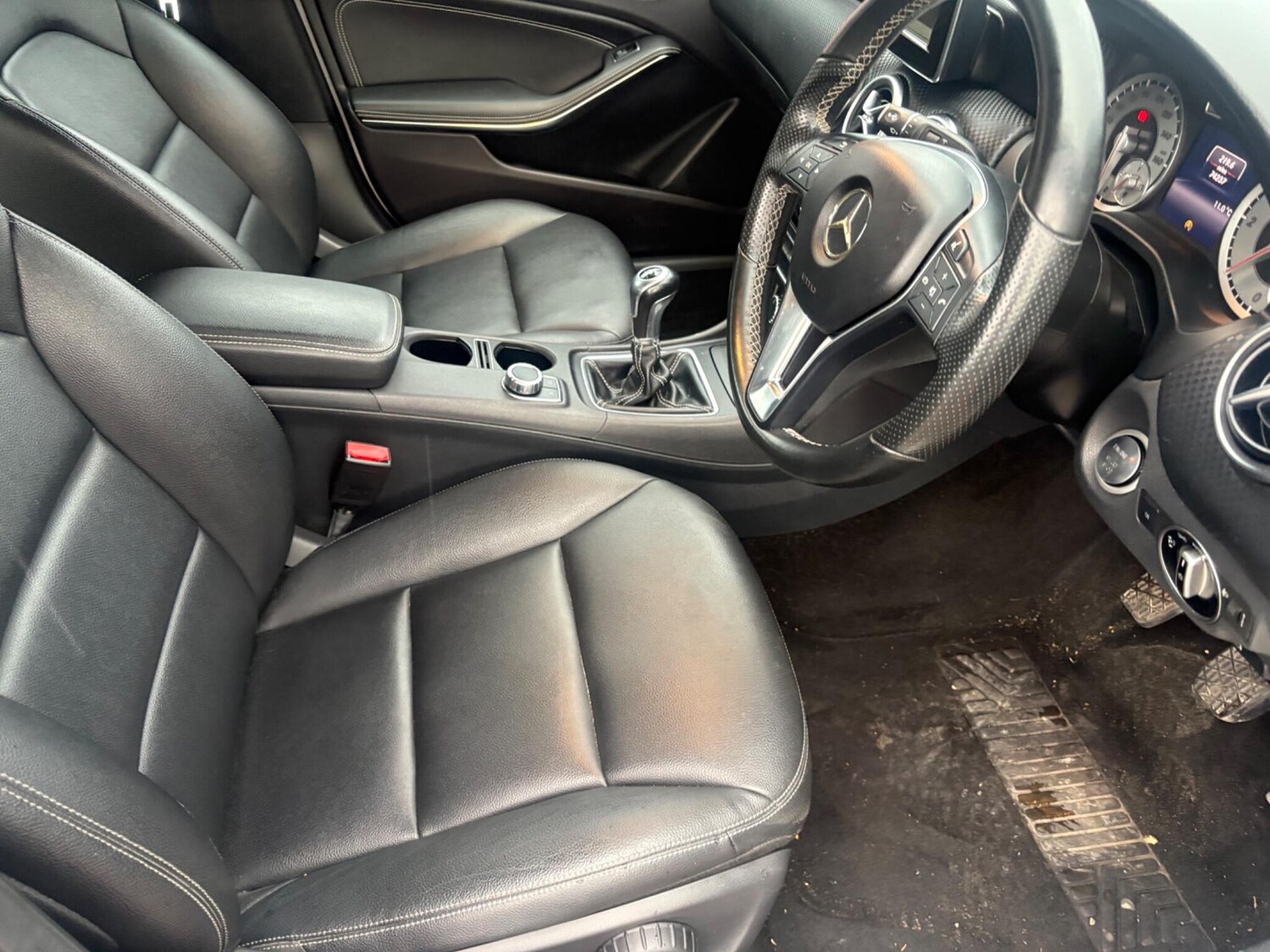 Used Mercedes-Benz A-Class 2015 for sale - 77498228: Photo 11