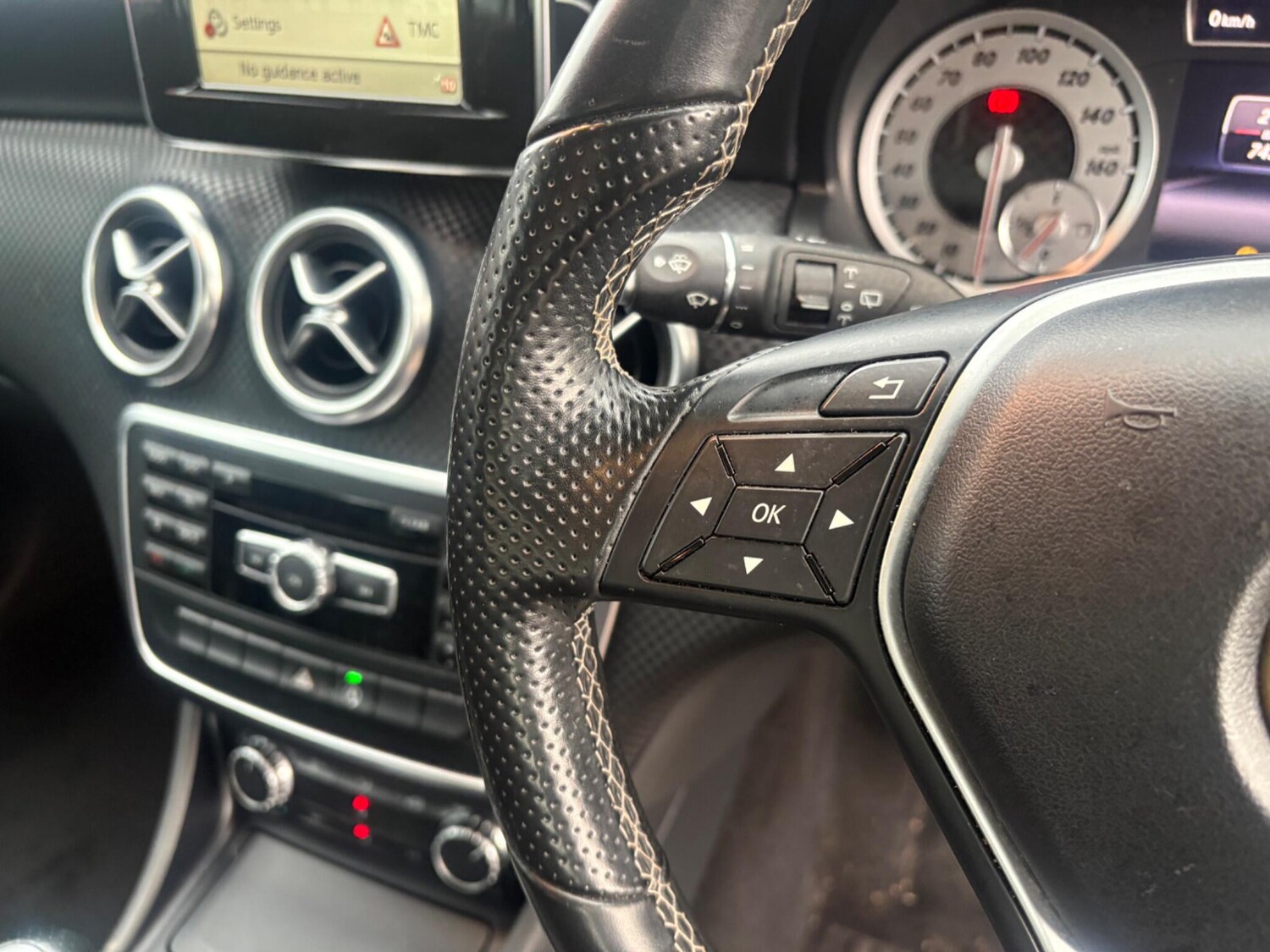 Used Mercedes-Benz A-Class 2015 for sale - 77498228: Photo 15