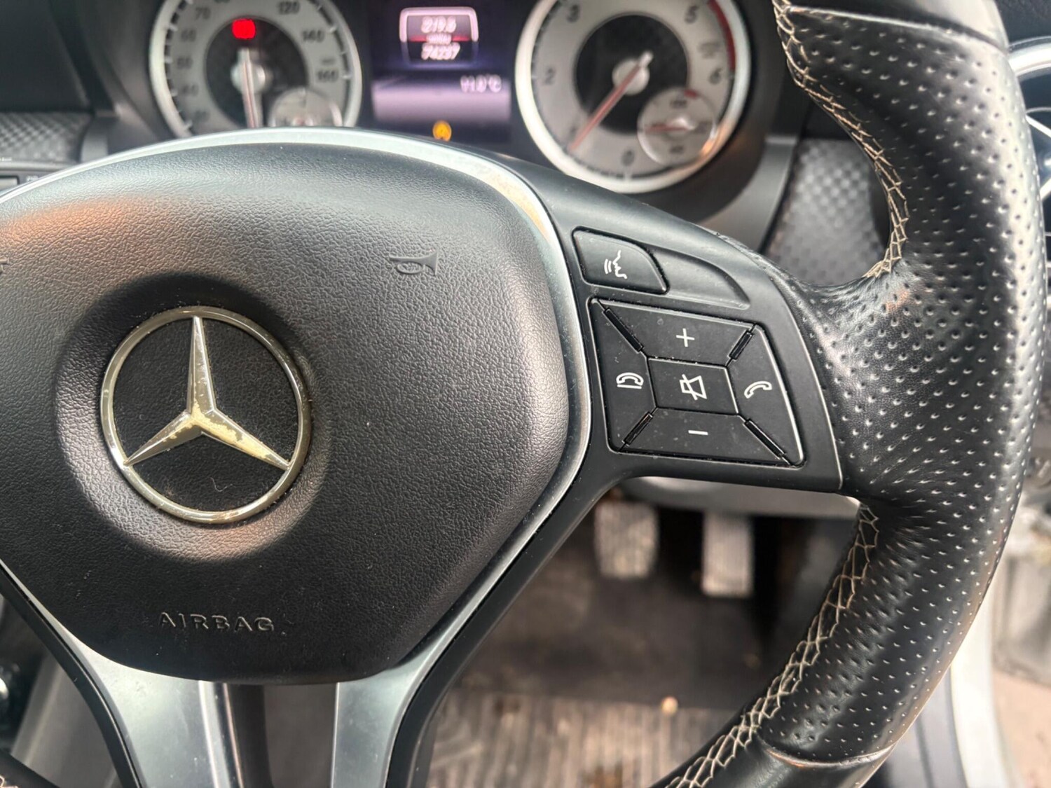 Used Mercedes-Benz A-Class 2015 for sale - 77498228: Photo 17