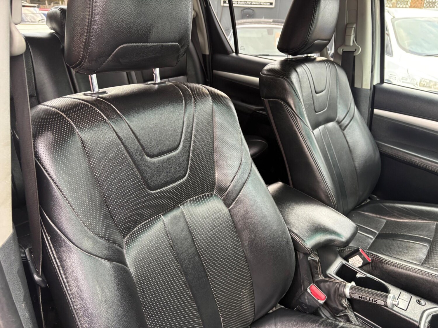 Used Toyota Hilux 2018 for sale - 76572248: Photo 10