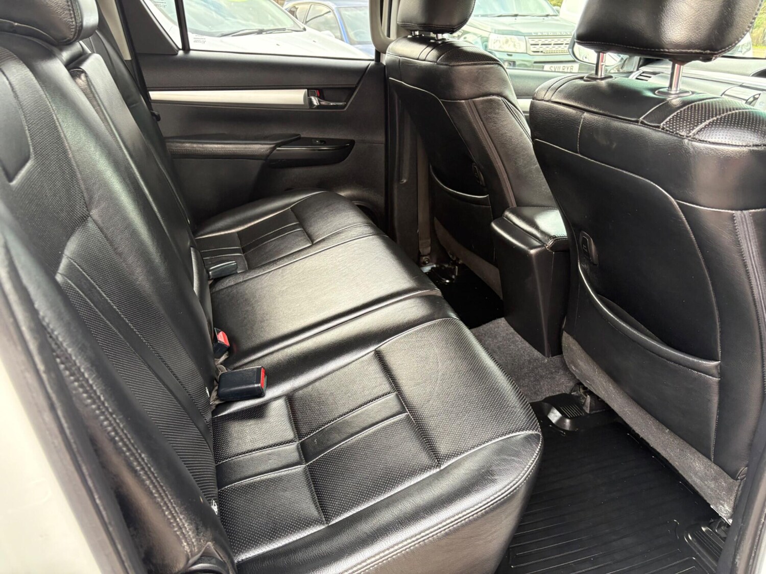 Used Toyota Hilux 2018 for sale - 76572248: Photo 12