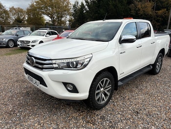 Used Toyota Hilux 2018 for sale - 76572248: Photo