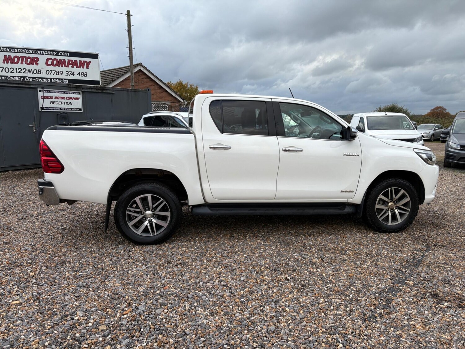 Used Toyota Hilux 2018 for sale - 76572248: Photo 8