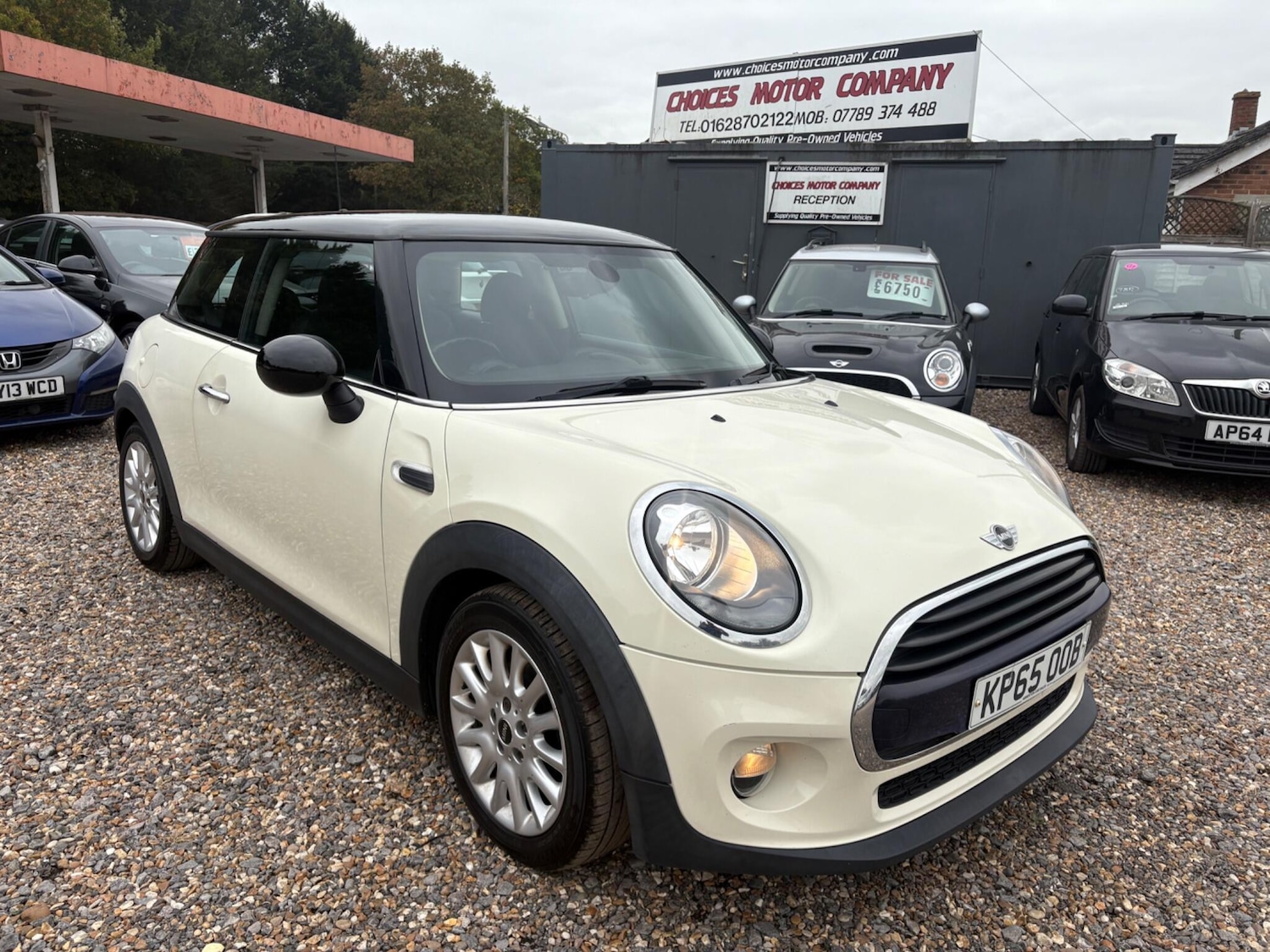 Used MINI Hatch 2015 for sale - 76942640: Photo 1