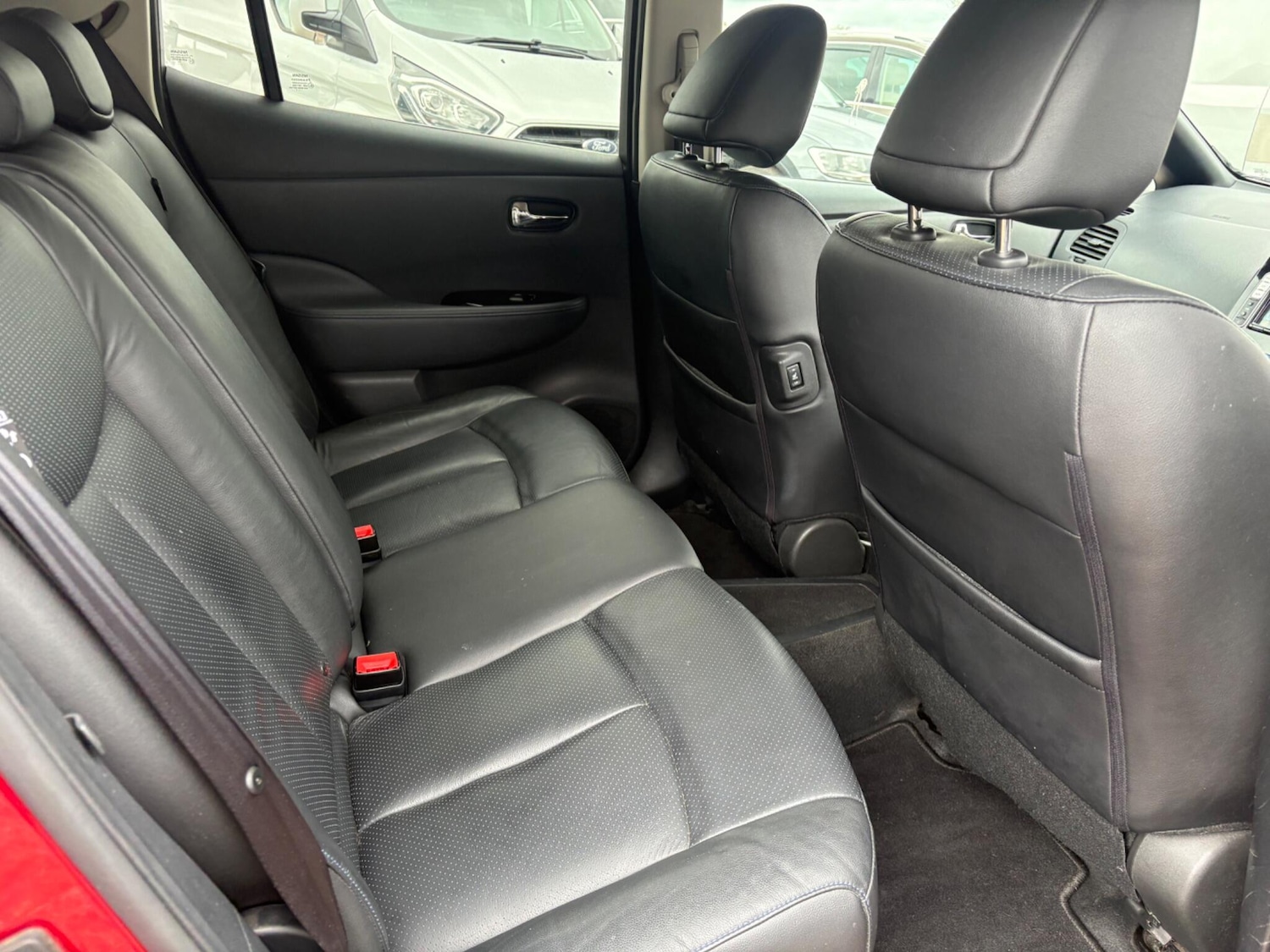 Used Nissan Leaf 2018 for sale - 77550151: Photo 10