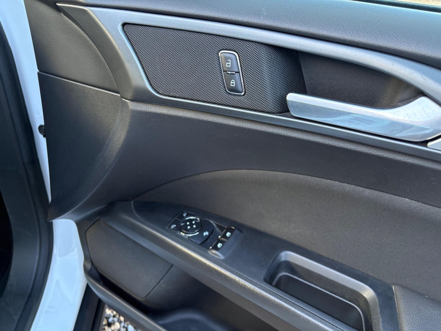 Used Ford Mondeo 2016 for sale - 76772142: Photo 27