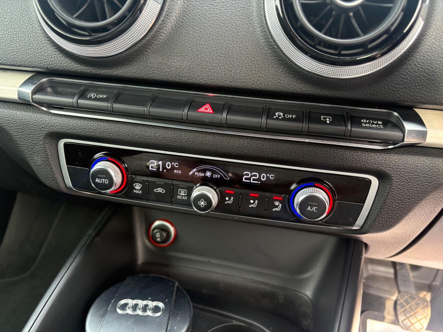 Used Audi A3 2014 for sale - 77993088: Photo 28