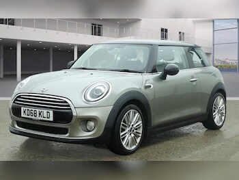 Used MINI Hatch 2018 for sale - 77331081: Photo