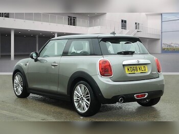 Used MINI Hatch 2018 for sale - 77331081: Photo