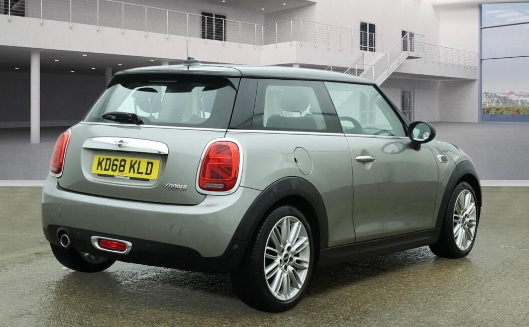 Used MINI Hatch 2018 for sale - 77331081: Photo 4