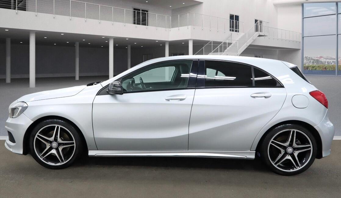 Used Mercedes-Benz A-Class 2013 for sale - 76942638: Photo 2