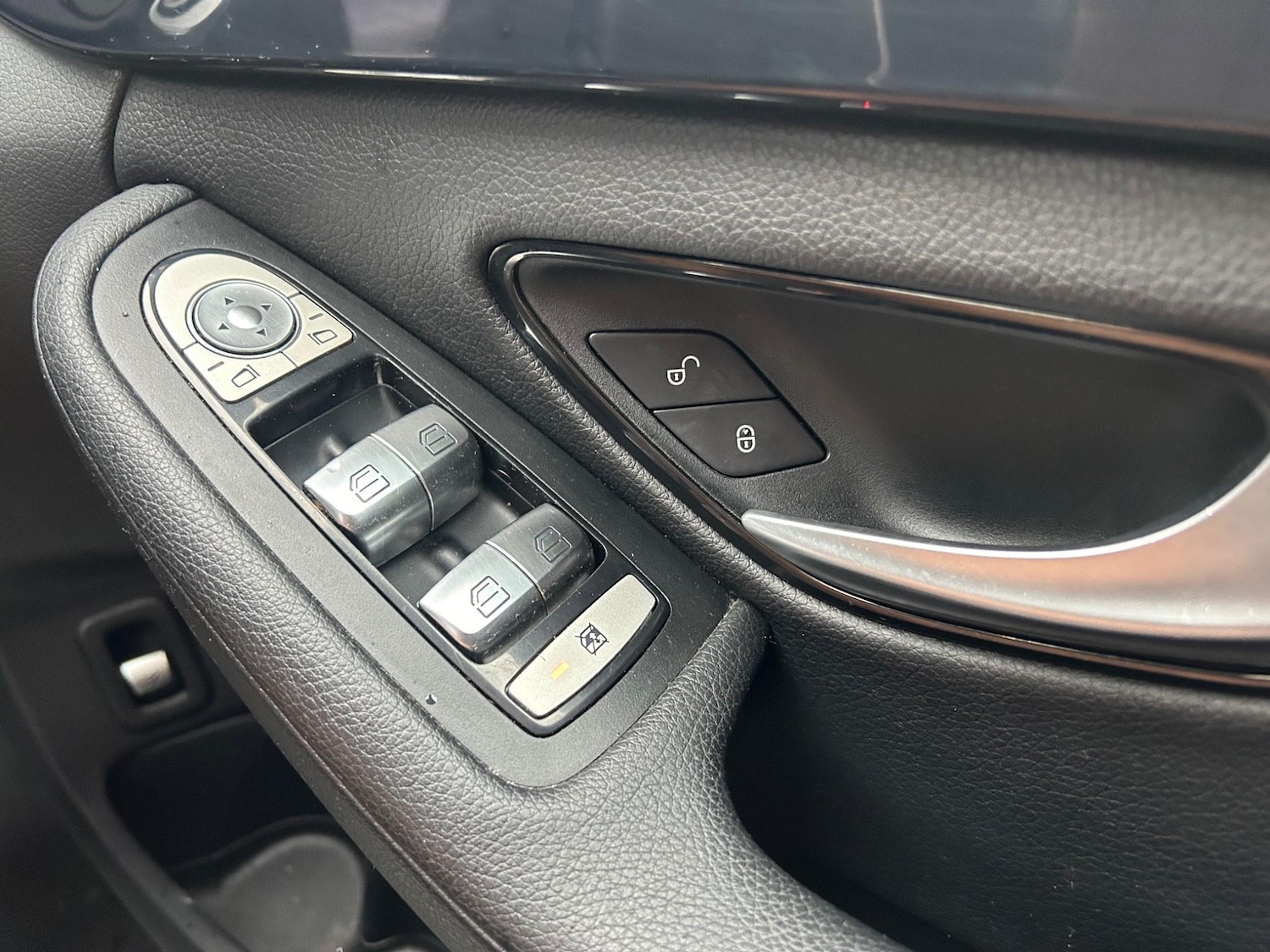 Used Mercedes-Benz C Class 2016 for sale - 76572075: Photo 23