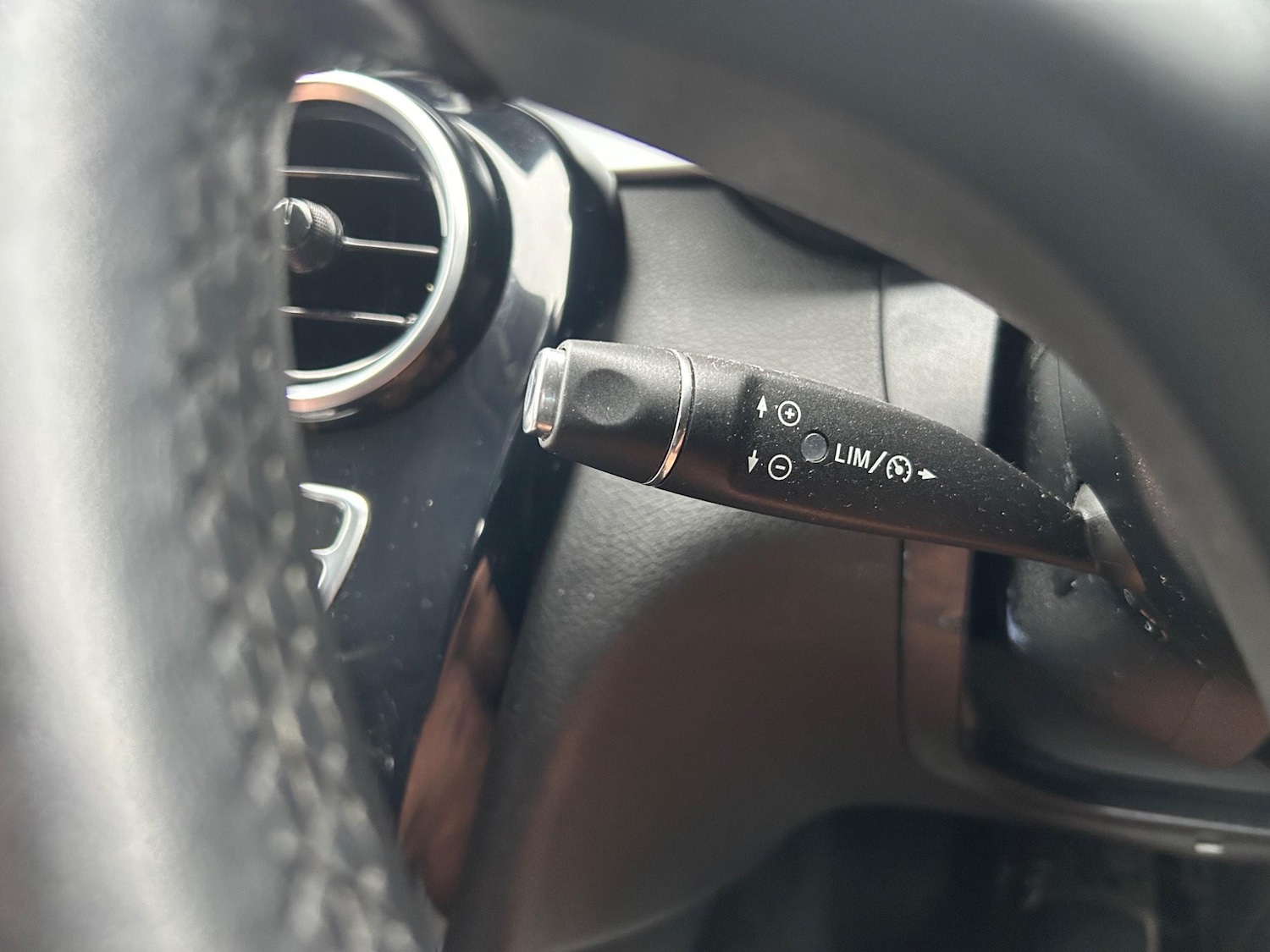 Used Mercedes-Benz C Class 2016 for sale - 76572075: Photo 24