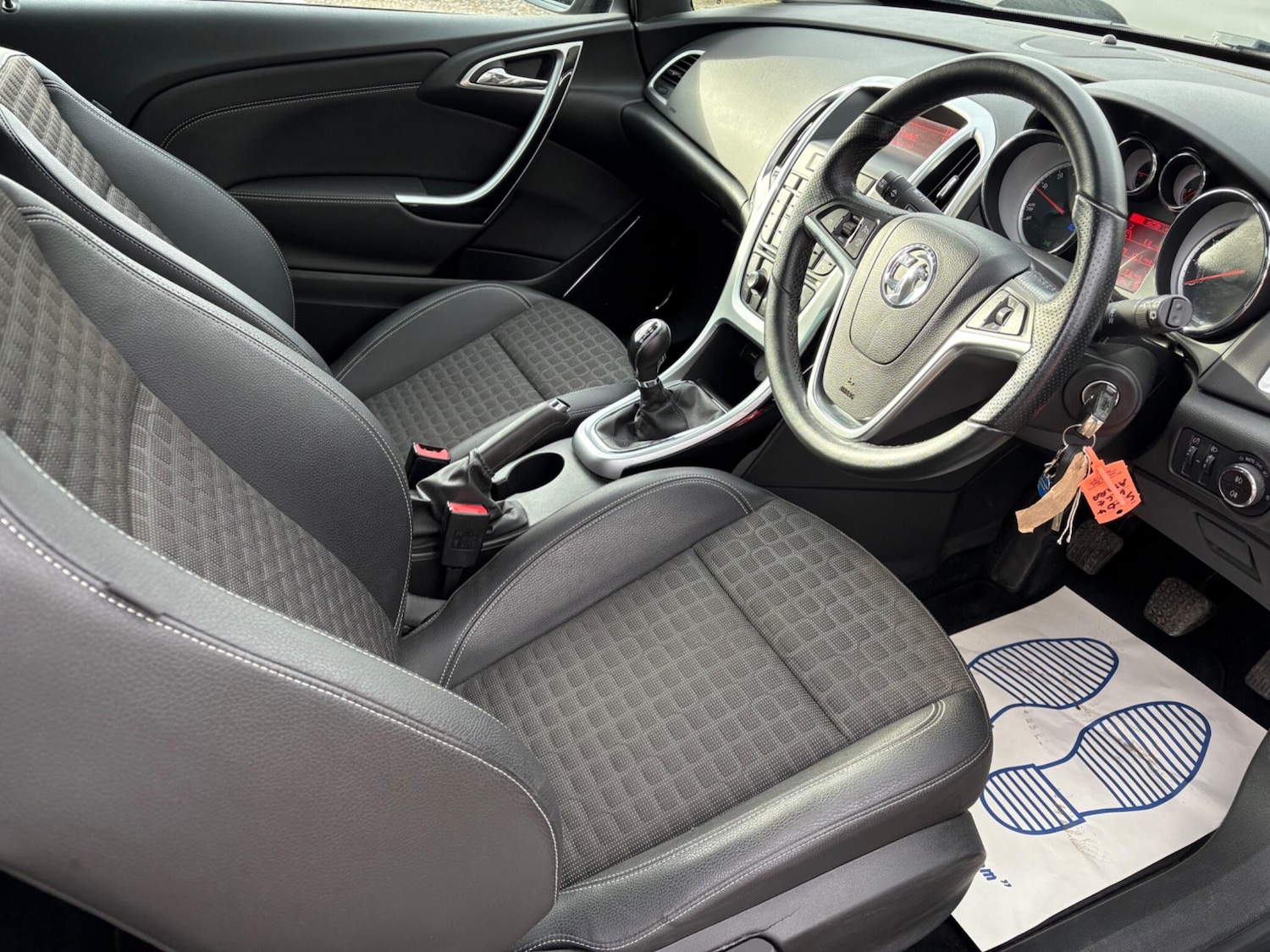 Used Vauxhall Astra GTC 2014 for sale - 76572029: Photo 3