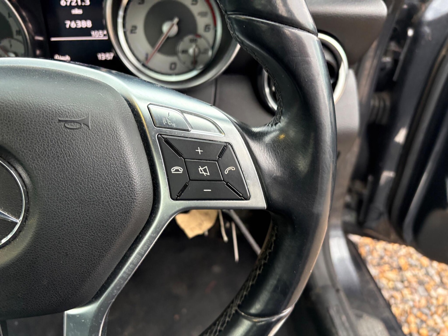 Used Mercedes-Benz SLK 2014 for sale - 77155332: Photo 15