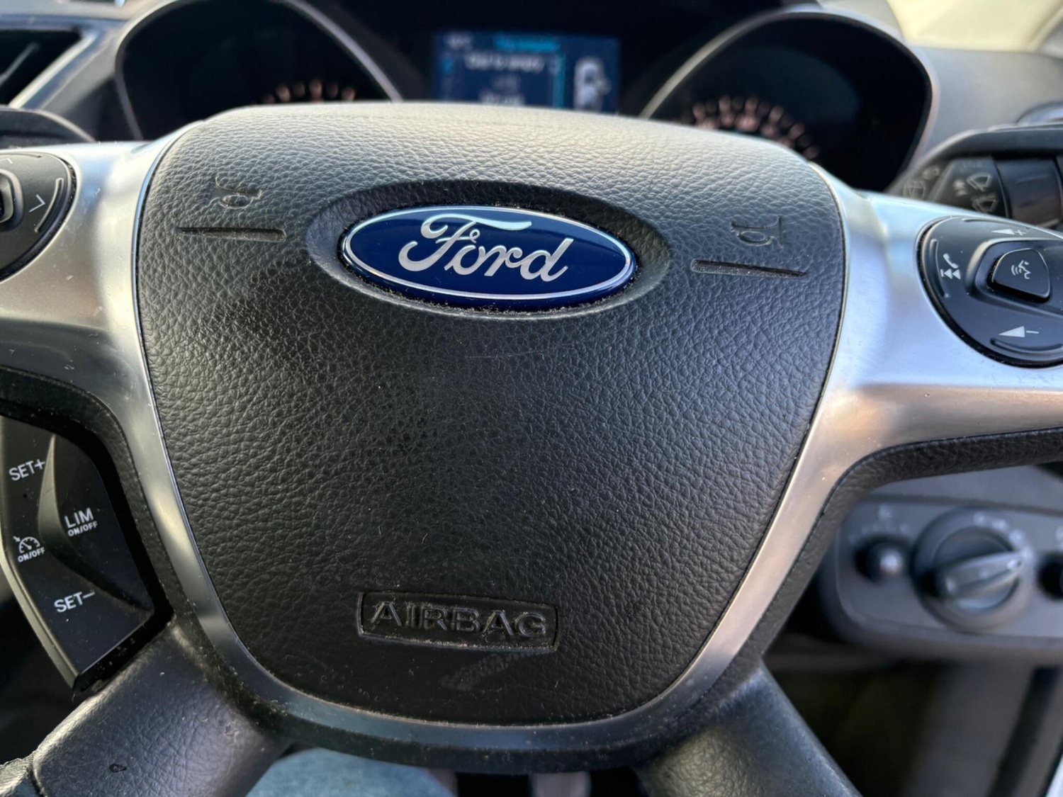 Used Ford Kuga 2015 for sale - 76572060: Photo 15