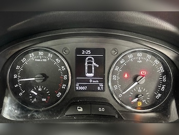 Used Skoda Rapid Spaceback 2014 for sale - 77156086: Photo