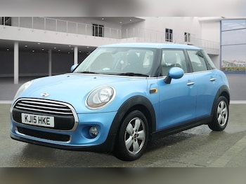 2015 (15) - 1.2 One 5dr