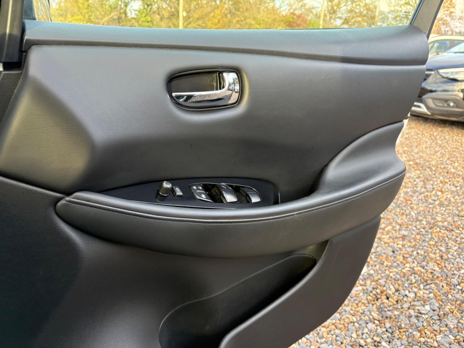 Used Nissan Leaf 2017 for sale - 76700757: Photo 30