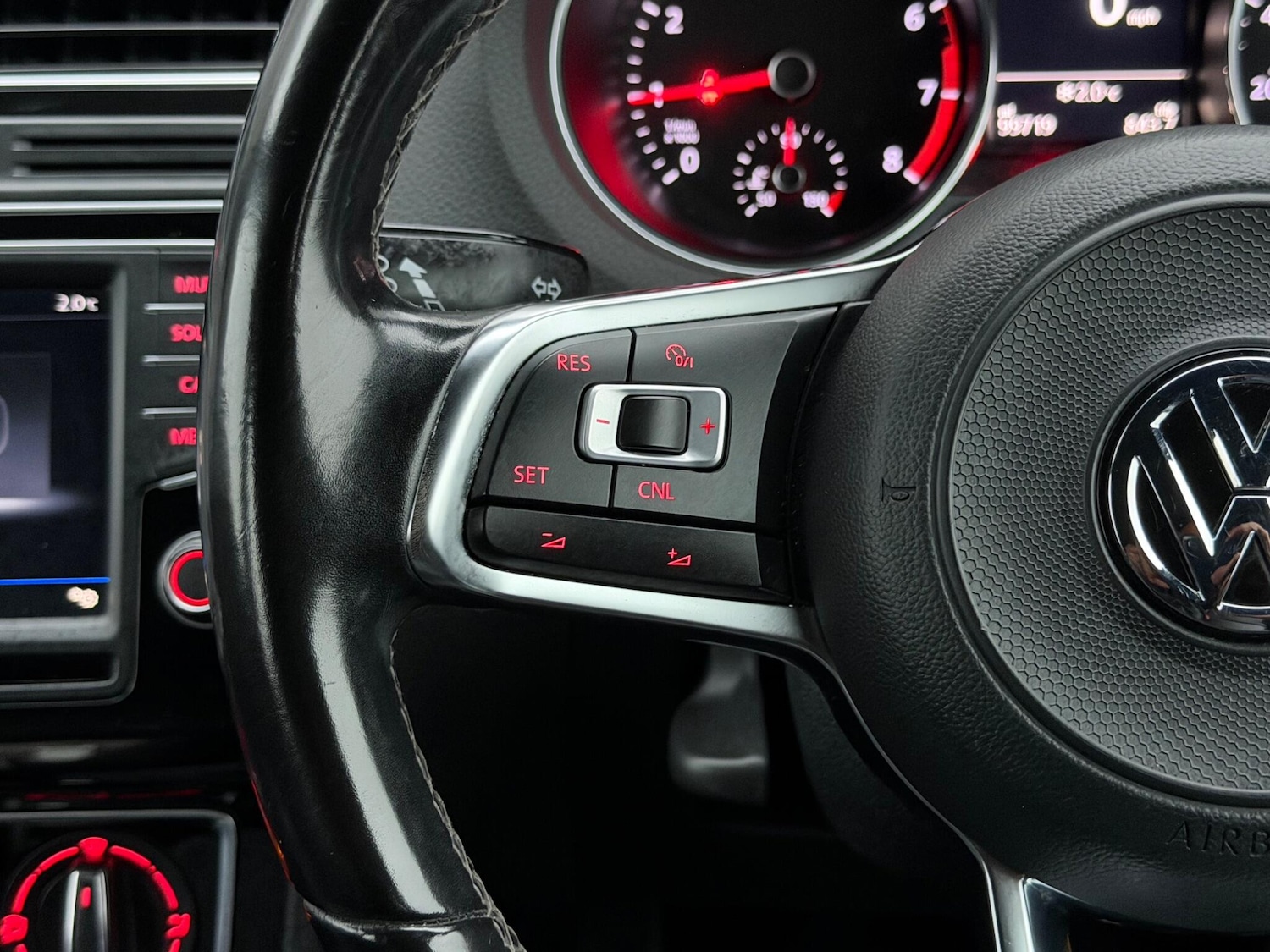 Used Volkswagen Polo 2017 for sale - 77457443: Photo 31