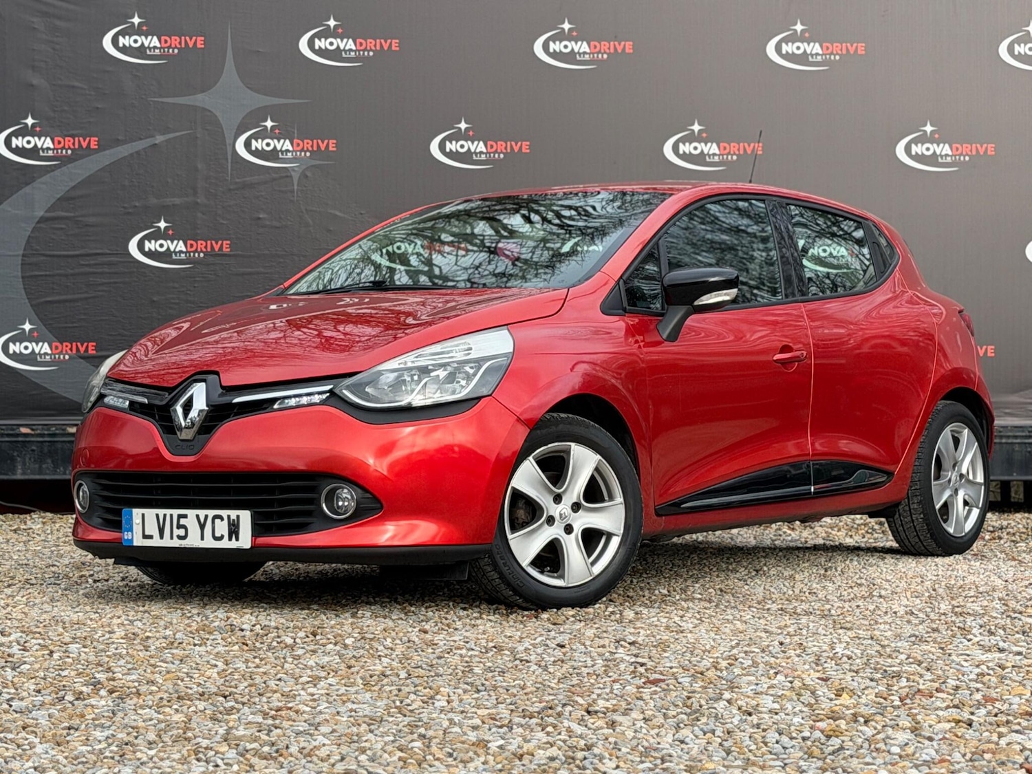 Used Renault Clio 2015 for sale - 77457444: Photo 2