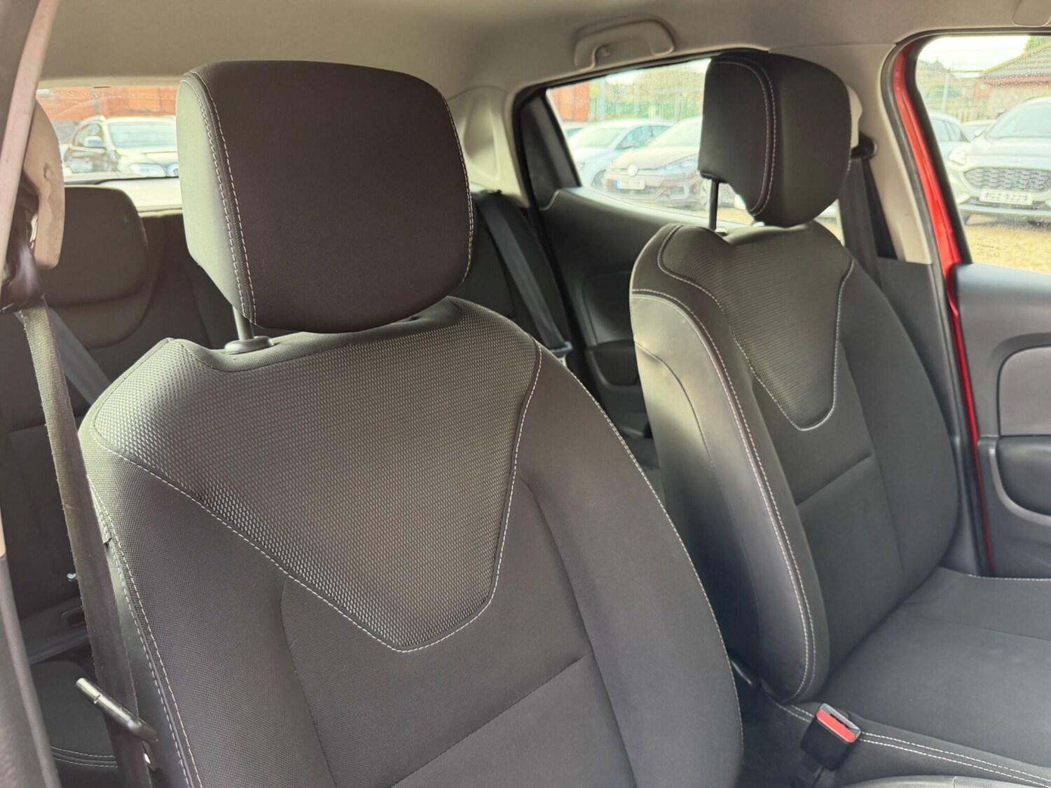 Used Renault Clio 2015 for sale - 77457444: Photo 39