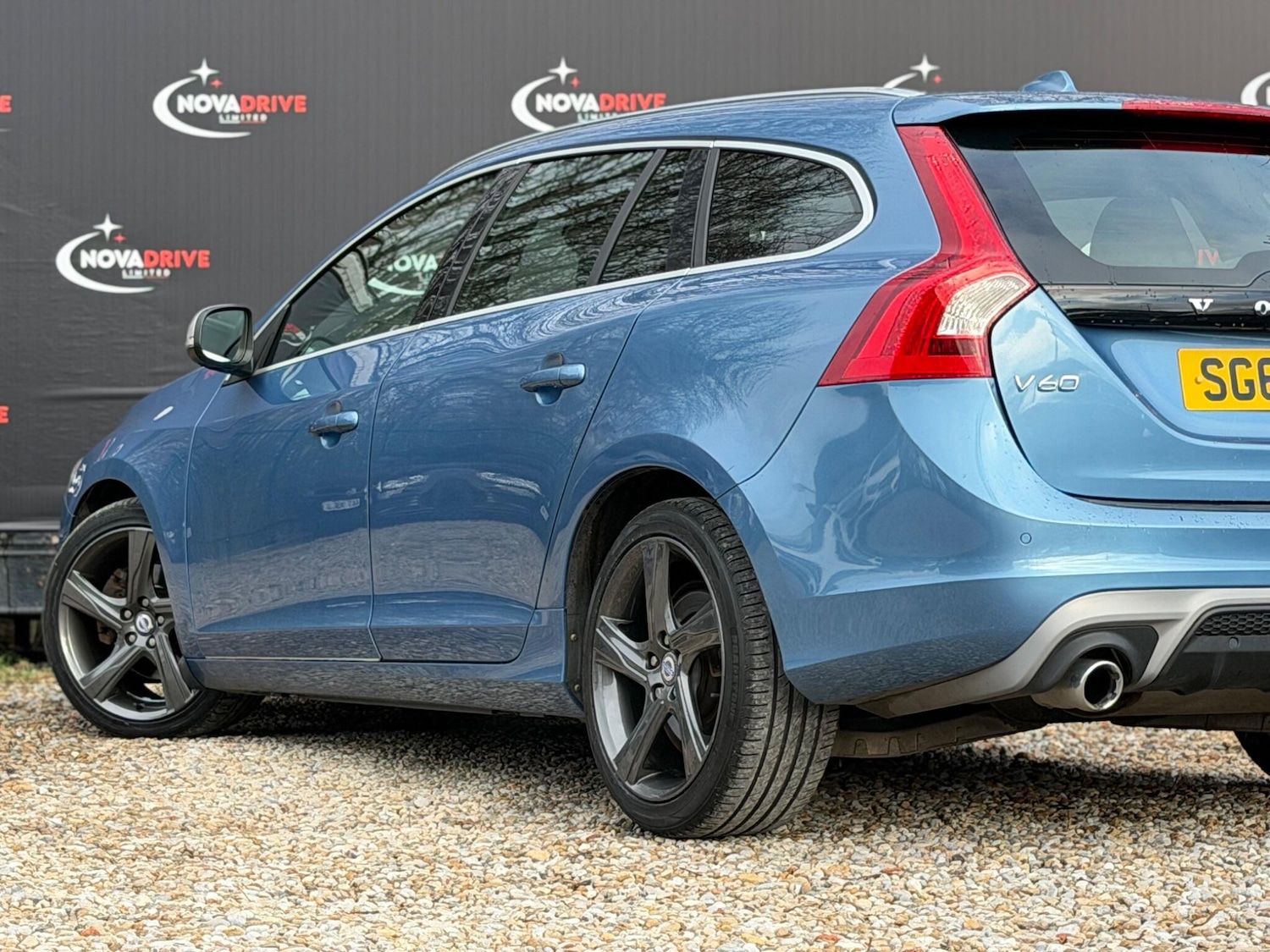Used Volvo V60 2014 for sale - 77457461: Photo 18