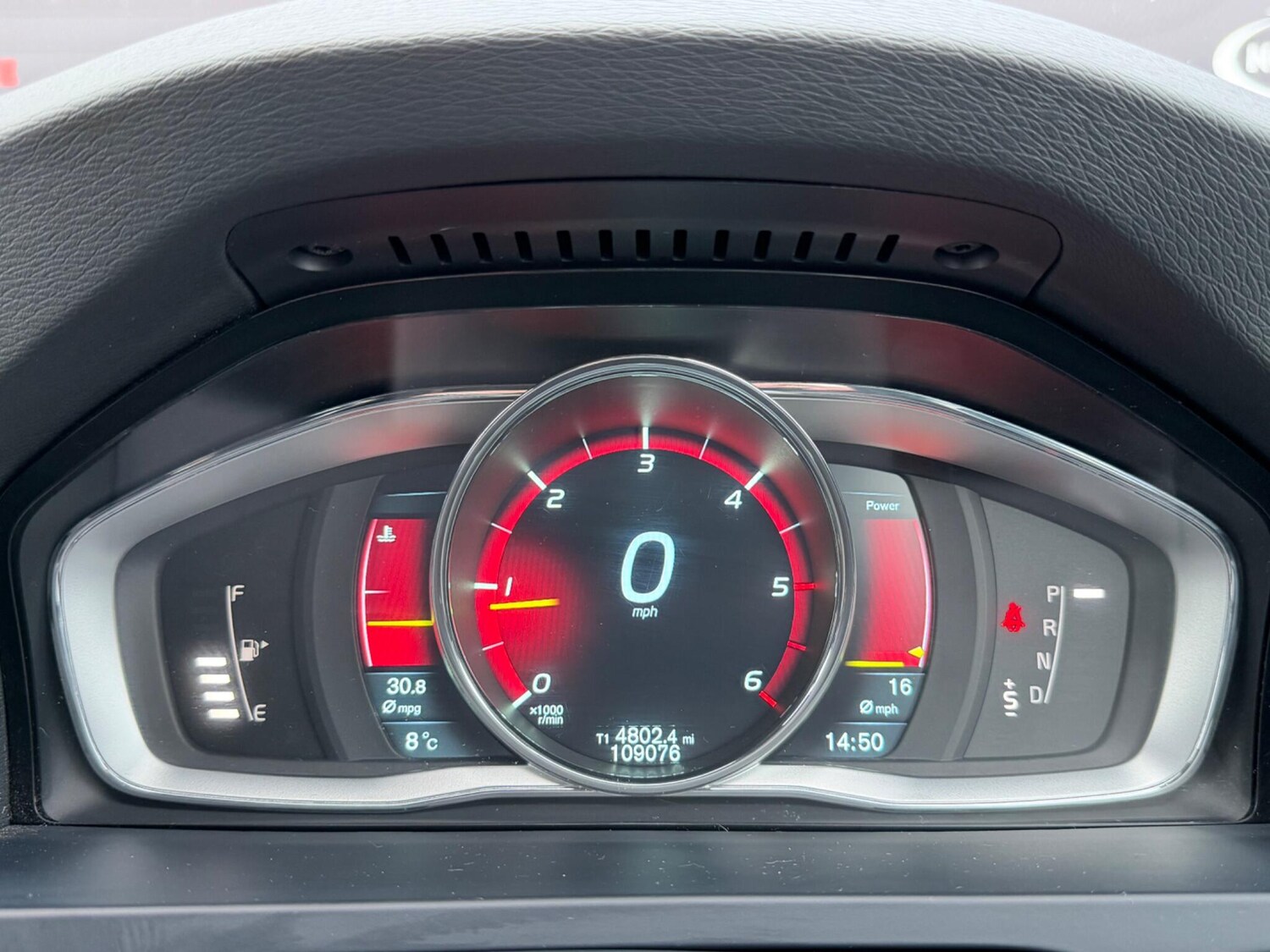 Used Volvo V60 2014 for sale - 77457461: Photo 36