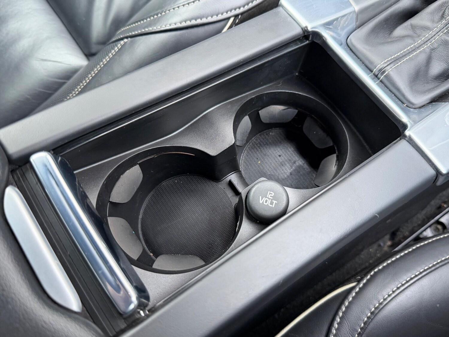 Used Volvo V60 2014 for sale - 77457461: Photo 40