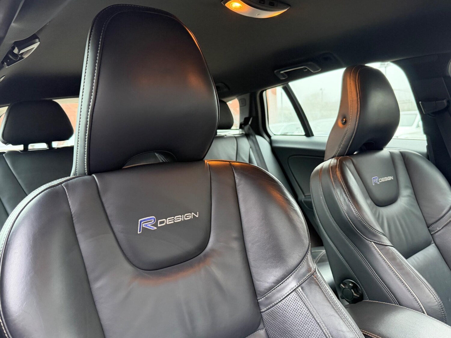 Used Volvo V60 2014 for sale - 77457461: Photo 53