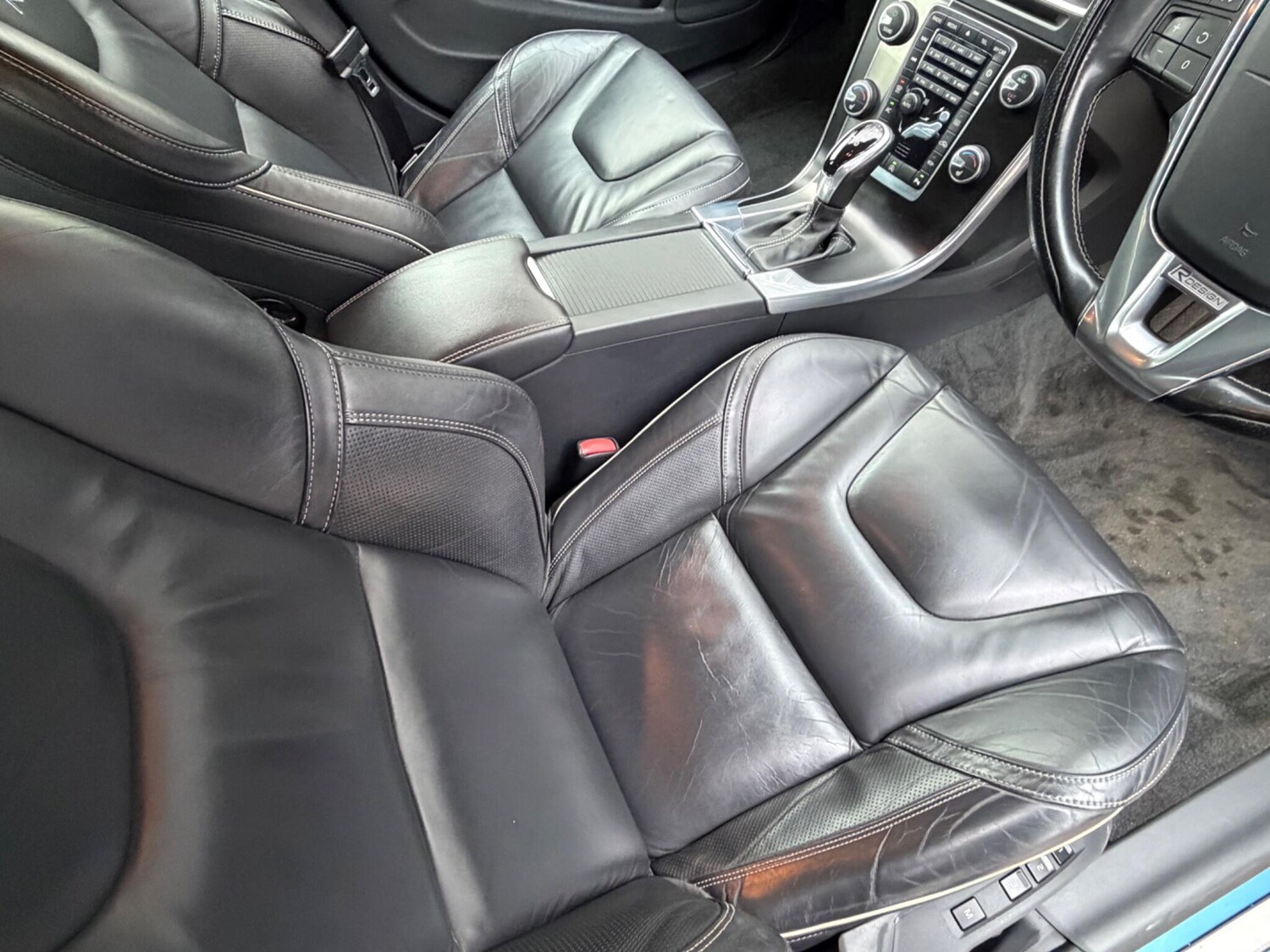 Used Volvo V60 2014 for sale - 77457461: Photo 54