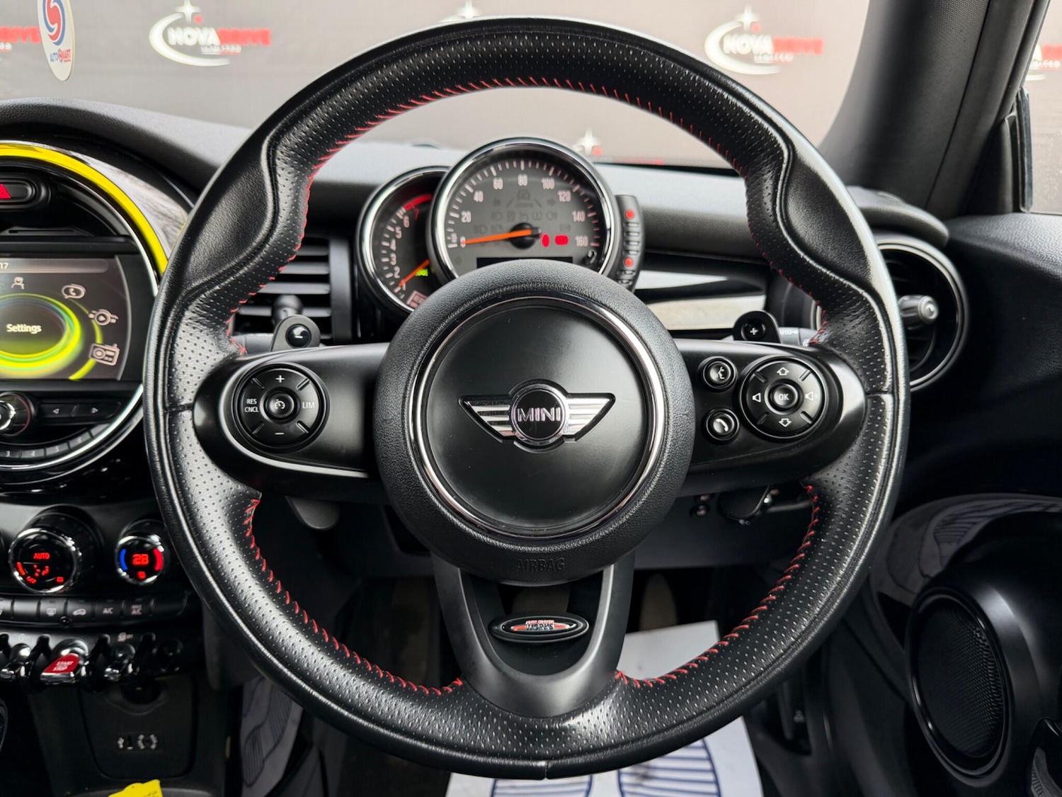 Used MINI Hatch 2017 for sale - 77457457: Photo 32